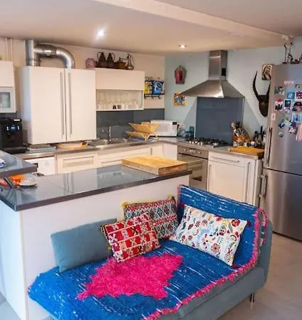 Apartment Bright In The 18th Arrondissement Paris