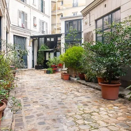 Bright In The 18th Arrondissement *